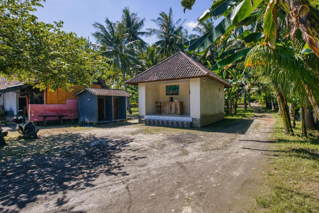 Coconut Hill Cottage Batununggul エクステリア 写真
