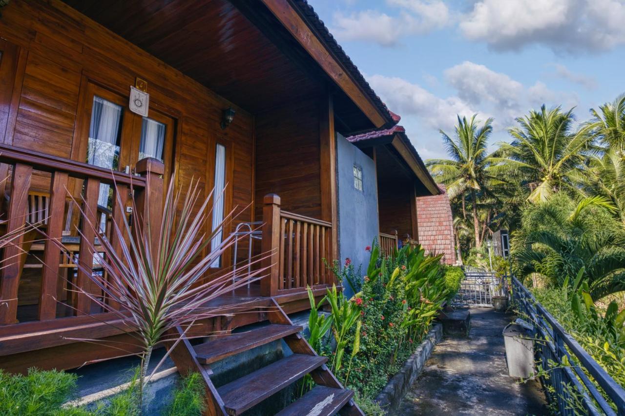 Coconut Hill Cottage Batununggul エクステリア 写真