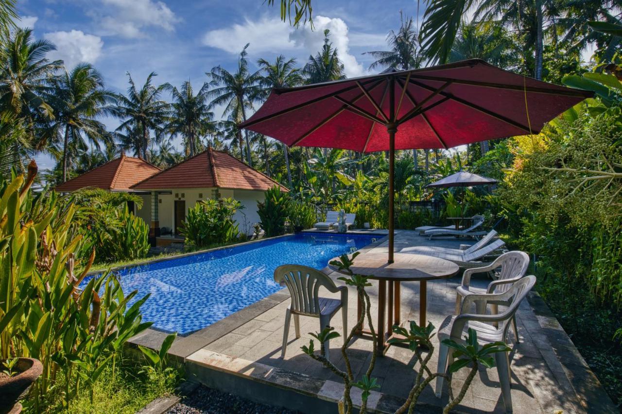 Coconut Hill Cottage Batununggul エクステリア 写真